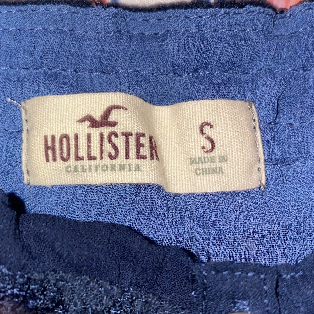 Hollister Dark Blue Lace Top ππ€ - Picture 3 of 4